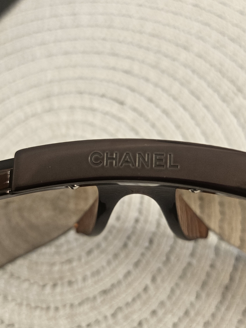 Chanel Shield Sunglasses Brown Tortoiseshell Gradient Lens Logo Italy - Picture 2 of 9